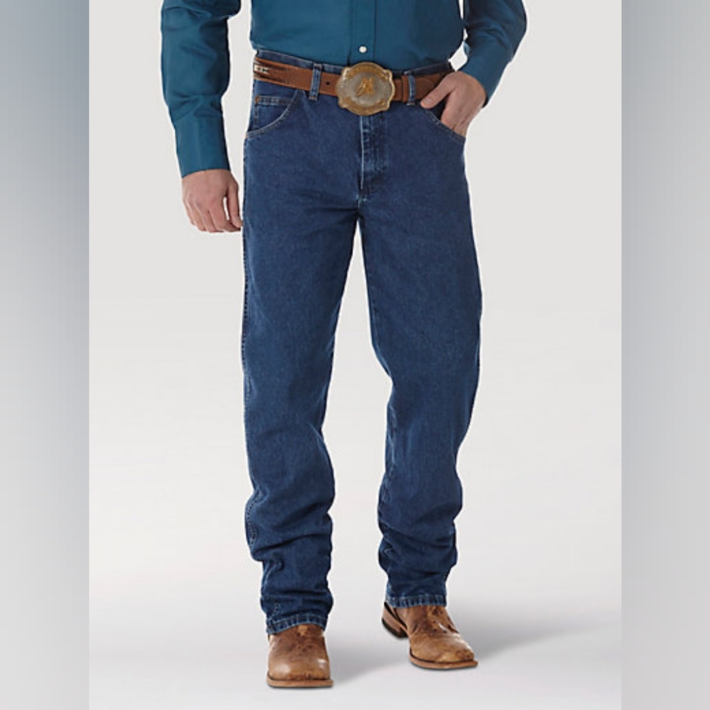 Wrangler Cowboy Cut Relaxed Fit Jean in Stonewash